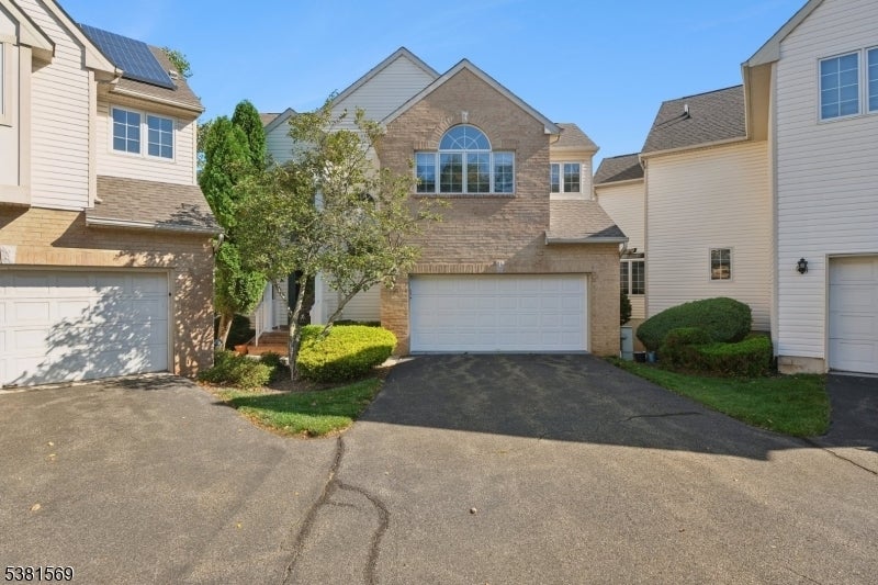 Photo of Listing #3990051