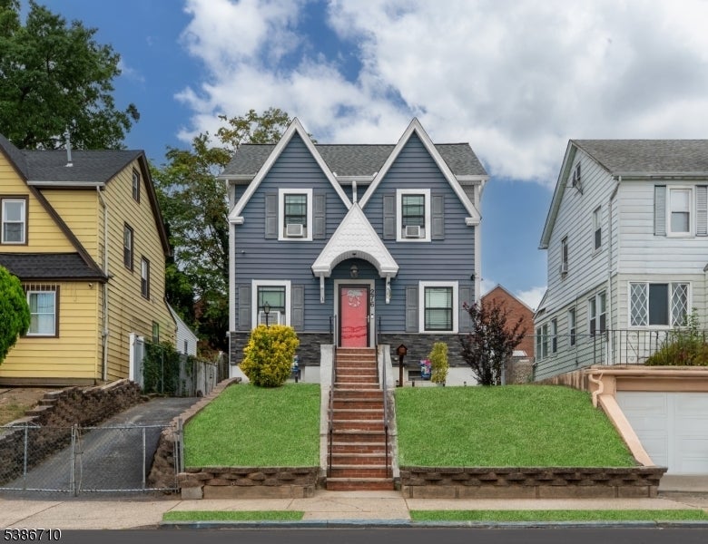 Photo of Listing #3990058