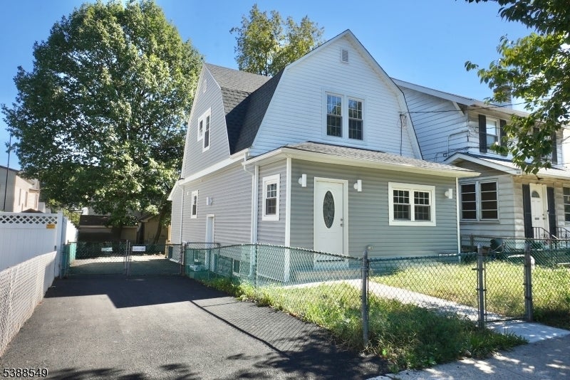 Photo of Listing #3990138