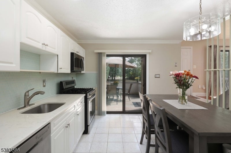 Photo of Listing #3990224