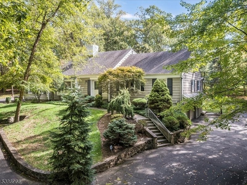 Photo of Listing #3990379