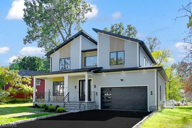 Photo of Listing #3990402