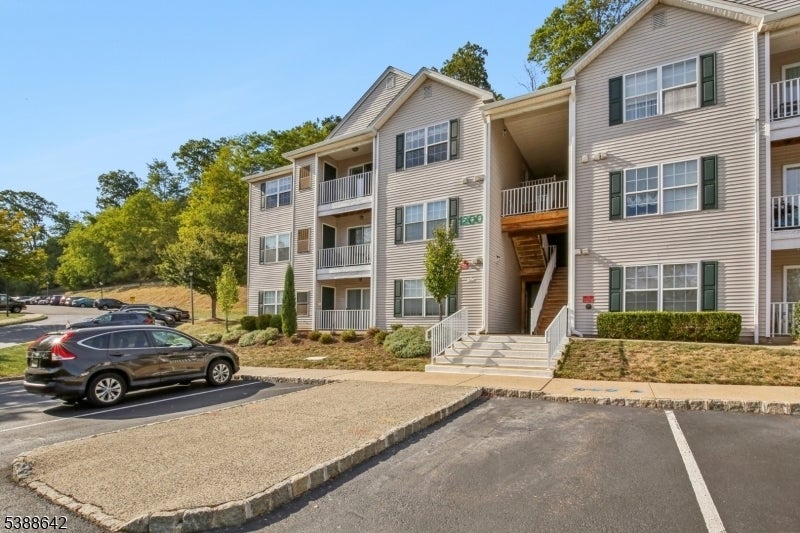 Photo of Listing #3990484