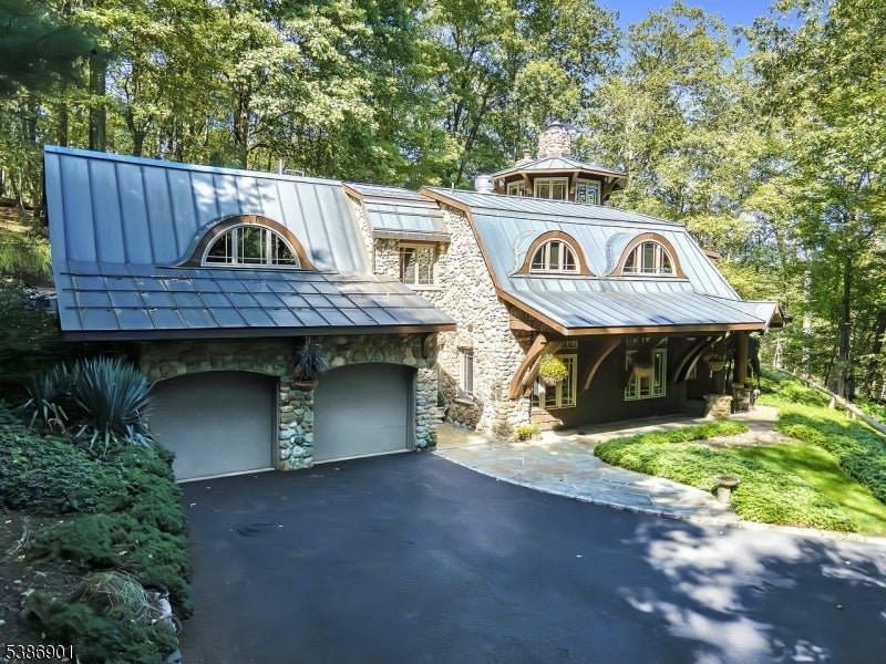Photo of Listing #3990848