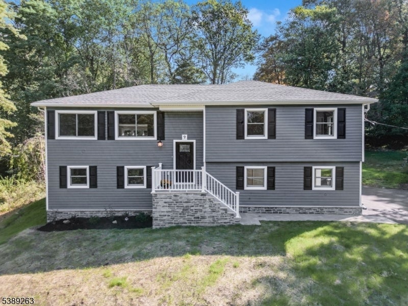 Photo of Listing #3990855
