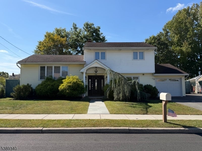 Photo of Listing #3990911