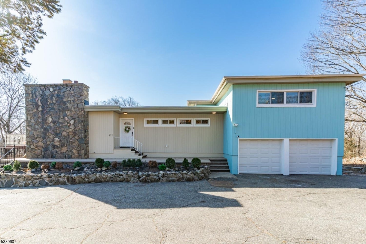Photo of Listing #3991104