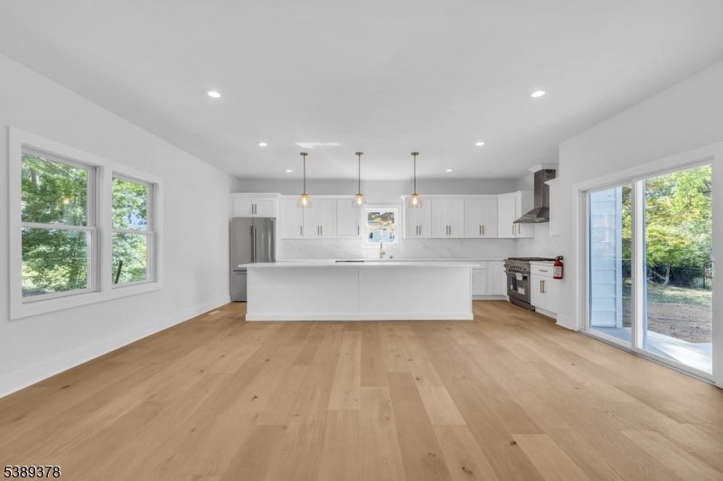 Photo of Listing #3991143