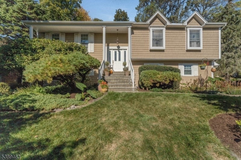 Photo of Listing #3991477