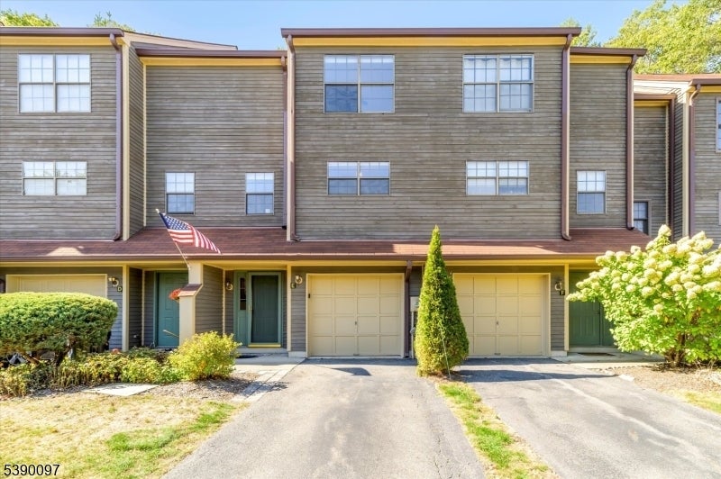 Photo of Listing #3991506