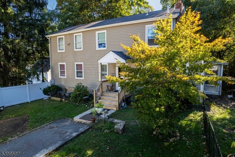 Photo of Listing #3991542