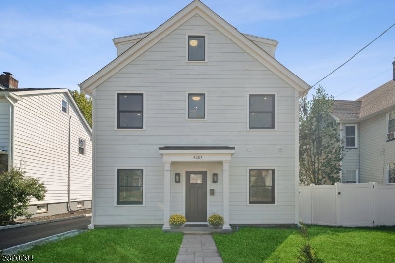 Photo of Listing #3991544