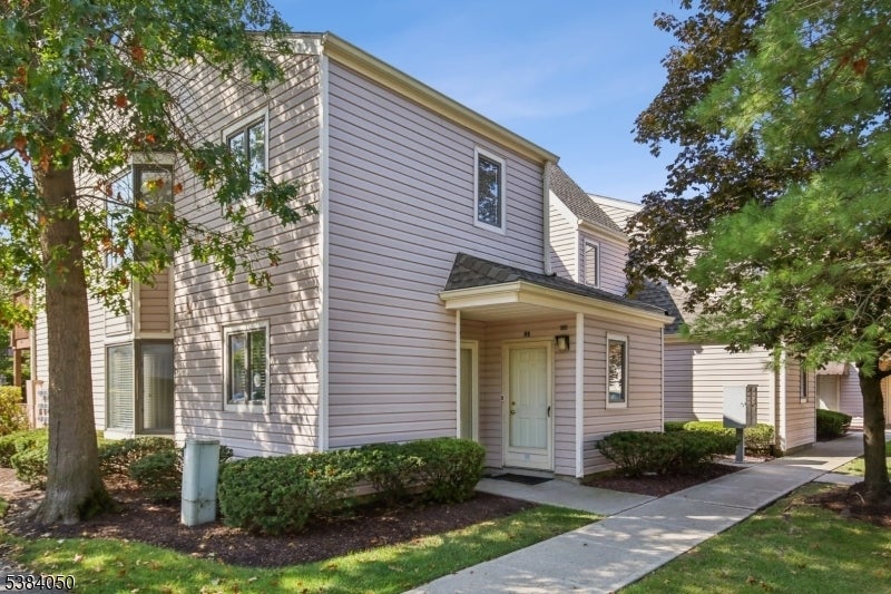 Photo of Listing #3991556