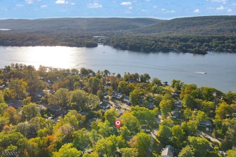 Photo of Listing #3991625