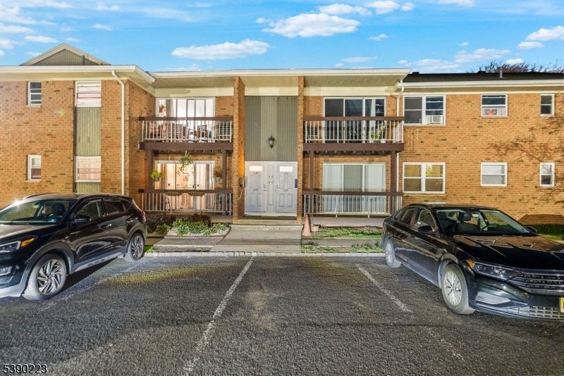 Photo of Listing #3991653