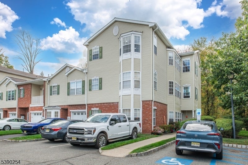 Photo of Listing #3991674