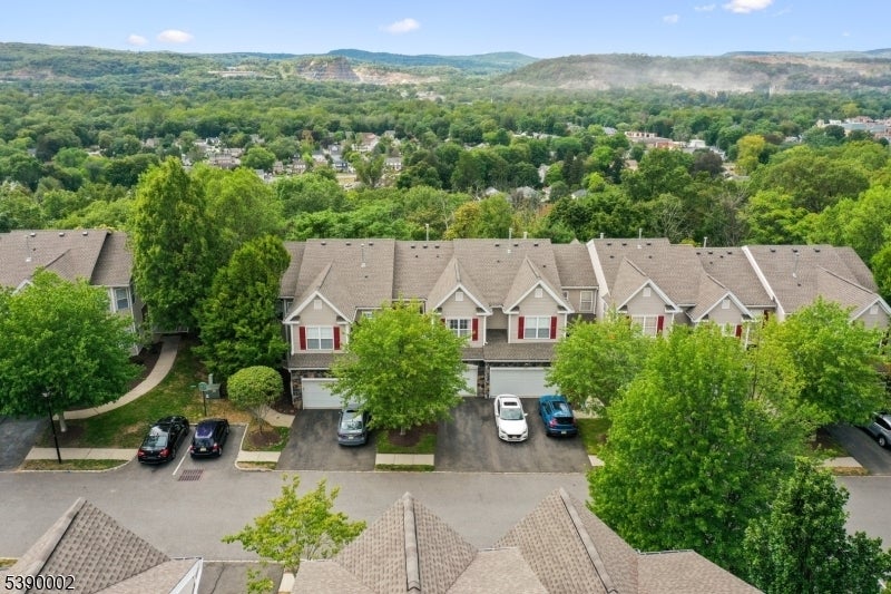 Photo of Listing #3991797