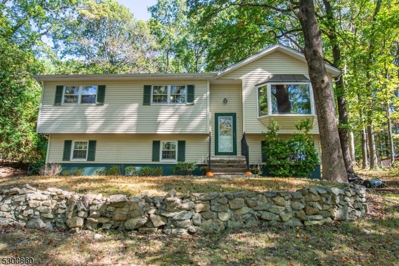 Photo of Listing #3991898