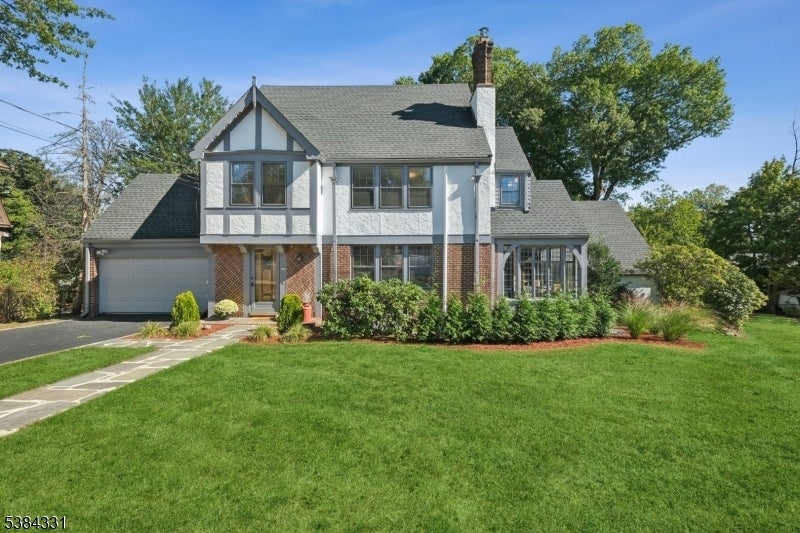 Photo of Listing #3992026
