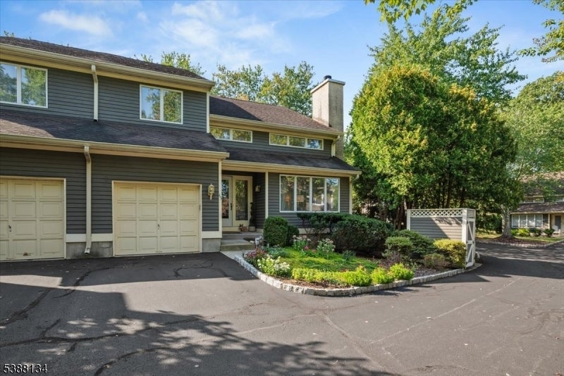 Photo of Listing #3992156