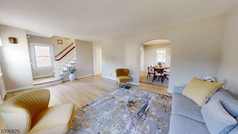 Photo of Listing #3992201