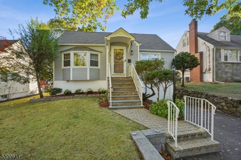 Photo of Listing #3992358