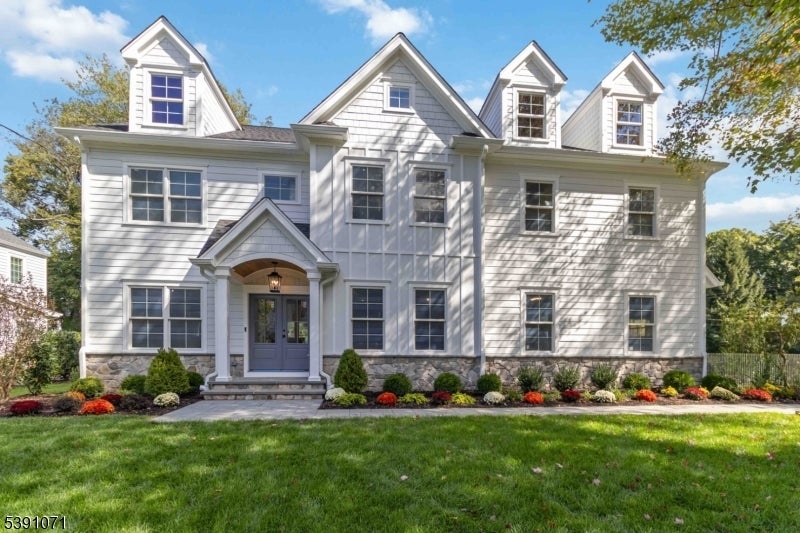 Photo of Listing #3992415