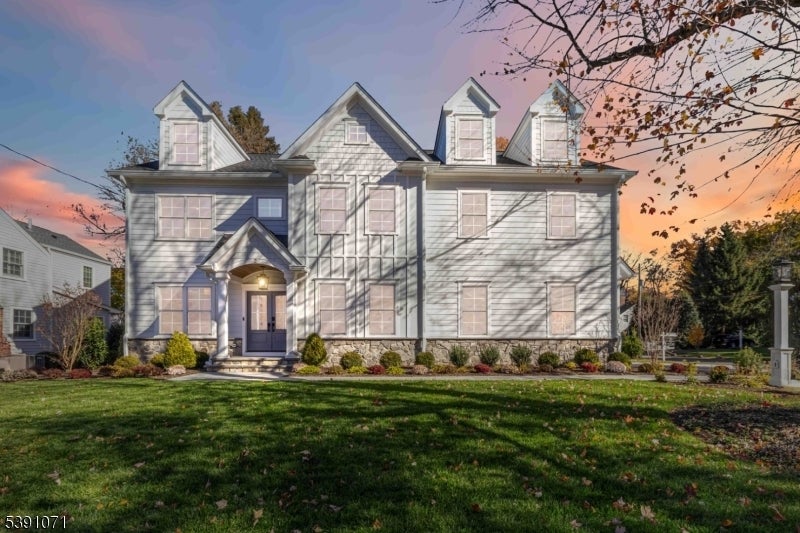 Photo of Listing #3992415