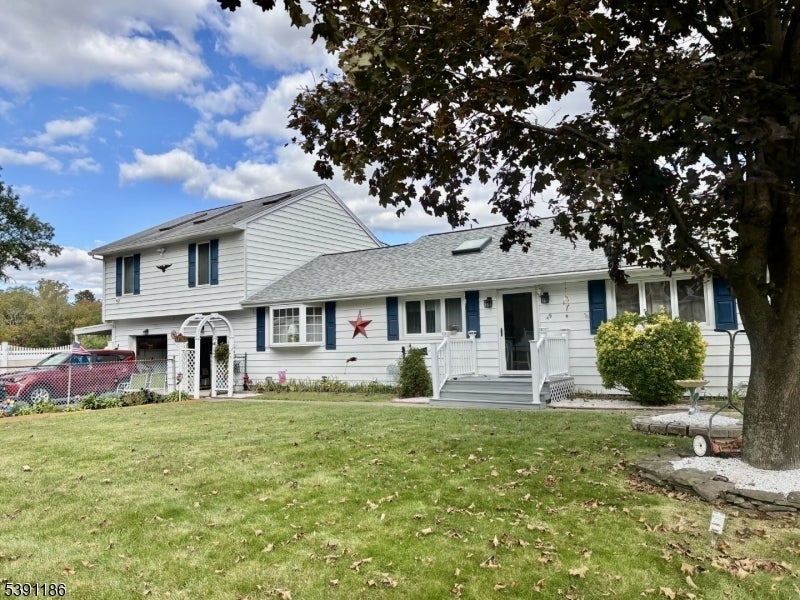 Photo of Listing #3992489