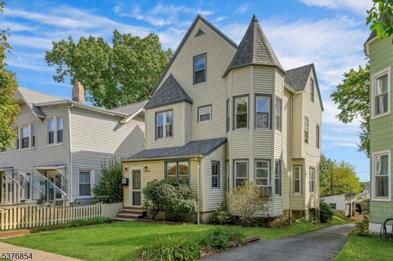 Photo of Listing #3992666