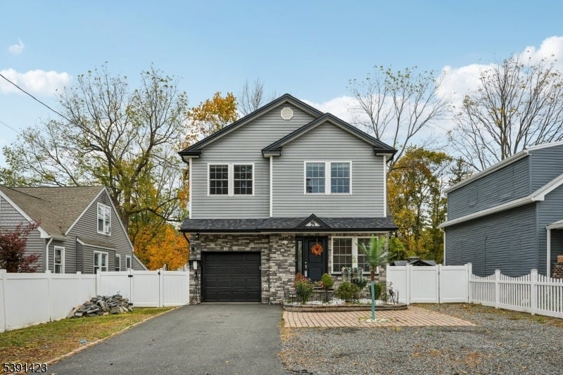 Photo of Listing #3992761