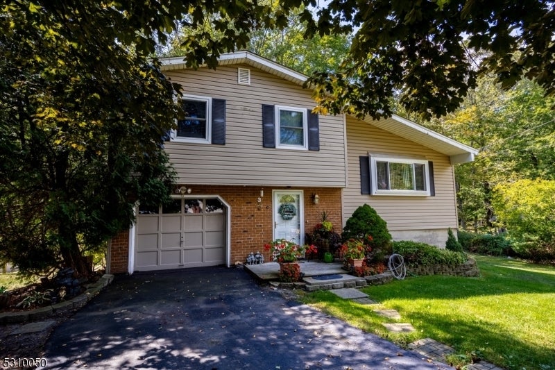 Photo of Listing #3992812