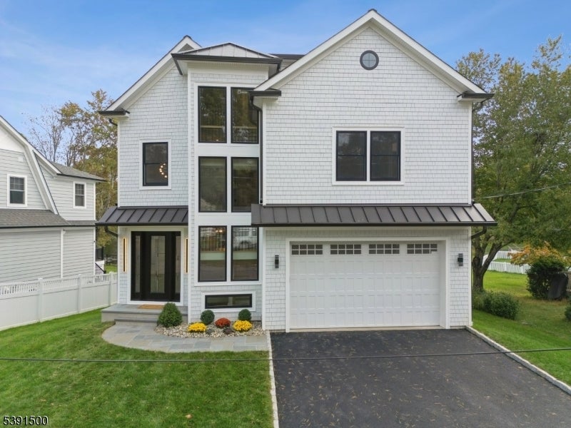 Photo of Listing #3992849