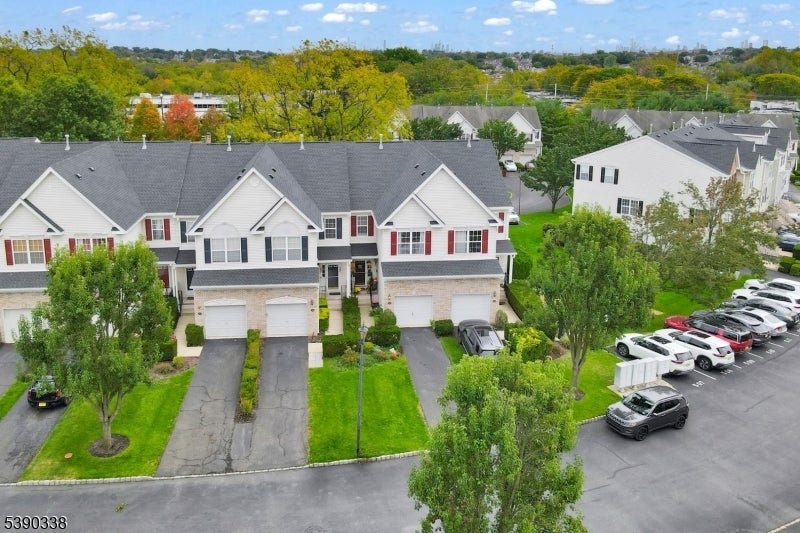 Photo of Listing #3992865