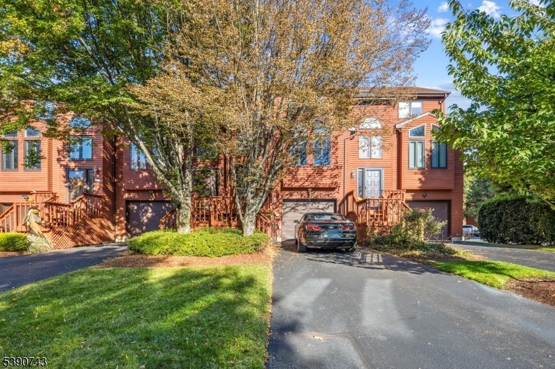 Photo of Listing #3992923