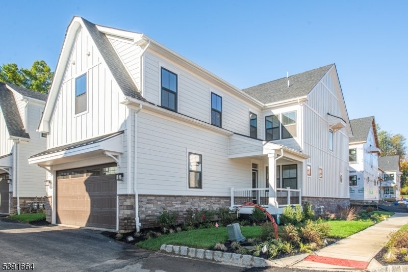 Photo of Listing #3992927