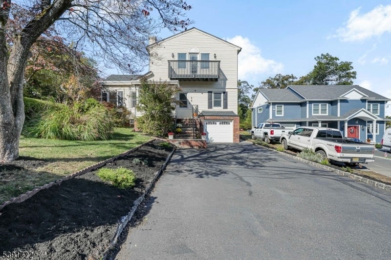 Photo of Listing #3992938