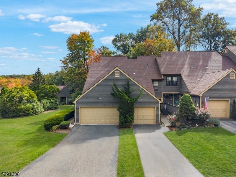 Photo of Listing #3993128
