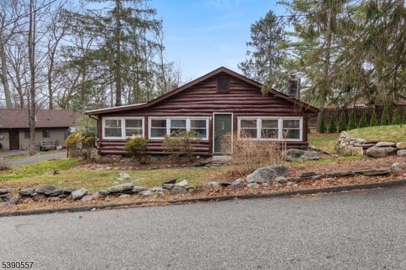 Photo of Listing #3993149