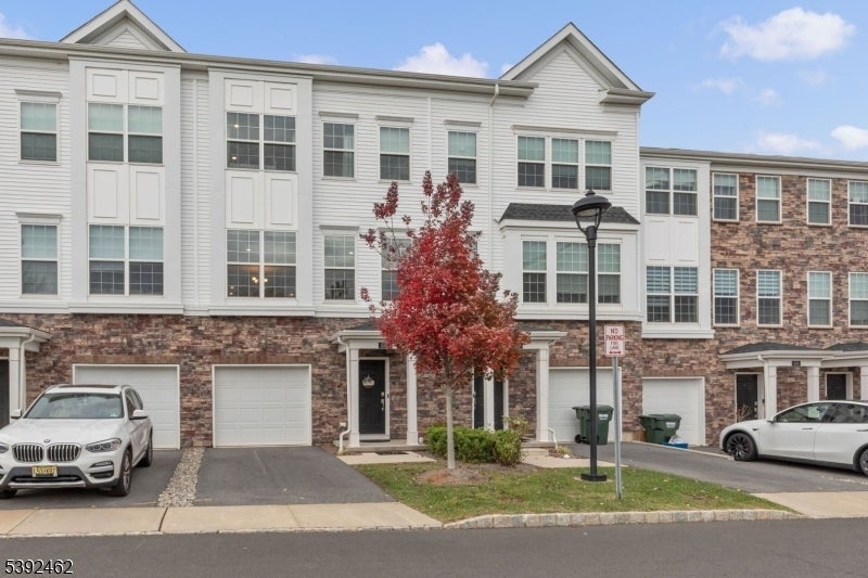 Photo of Listing #3993604