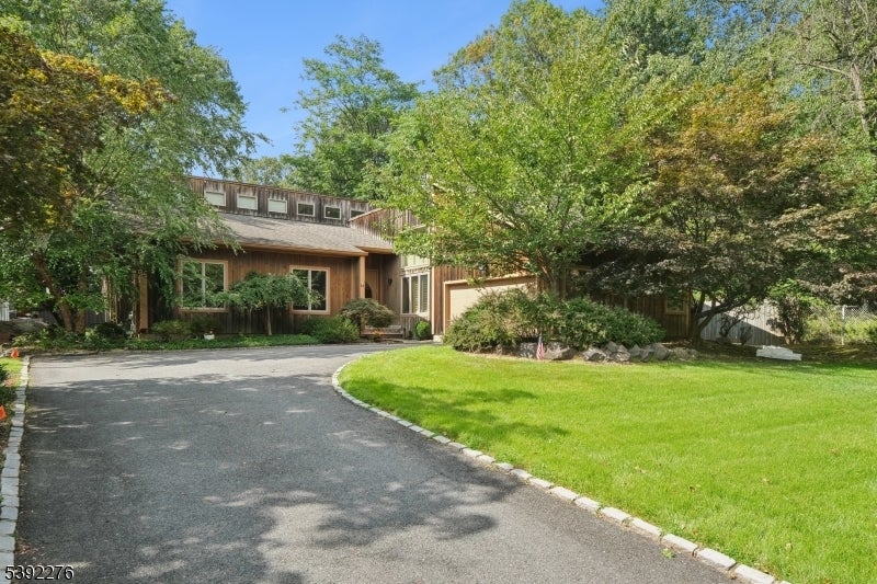 Photo of Listing #3993608