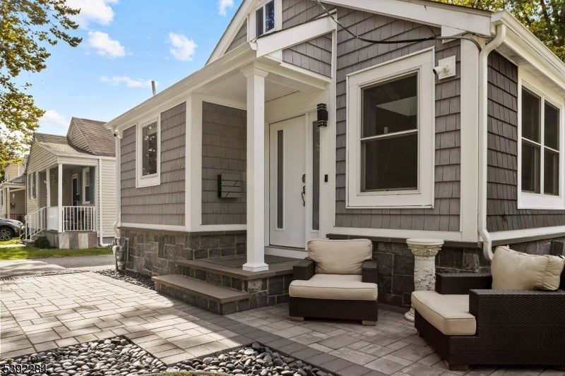 Photo of Listing #3993688