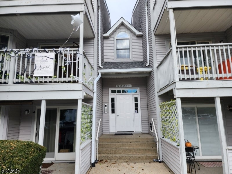 Photo of Listing #3993700