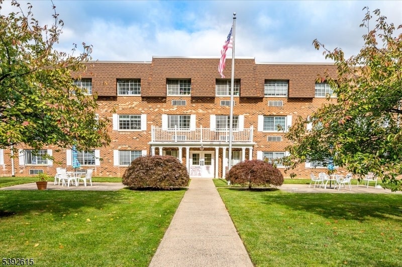 Photo of Listing #3993712