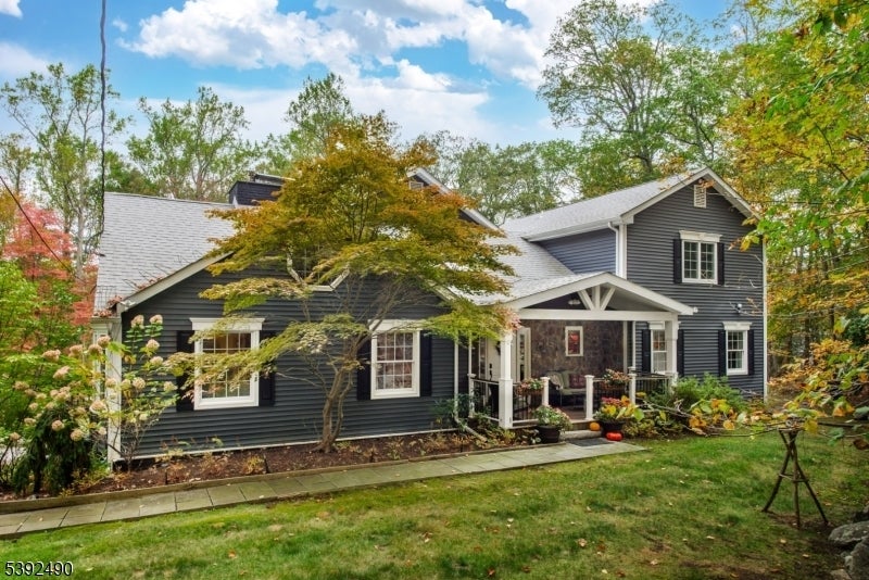 Photo of Listing #3993750