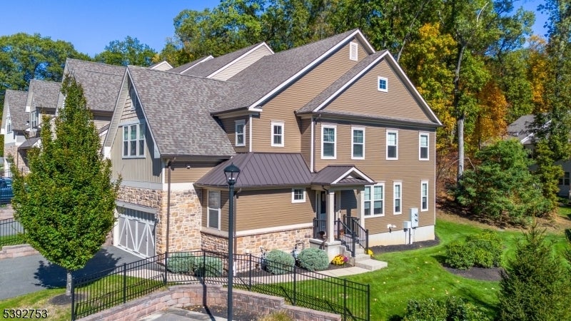 Photo of Listing #3993800