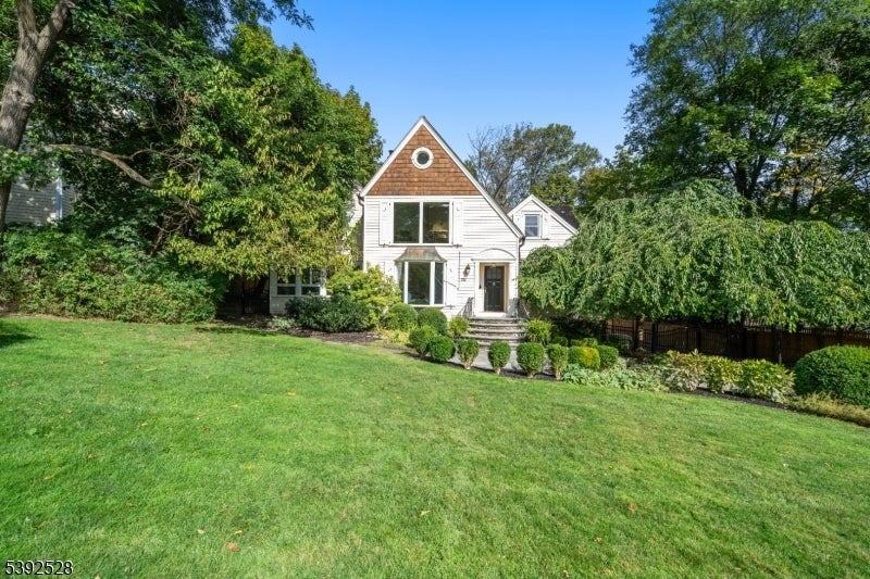 Photo of Listing #3993849