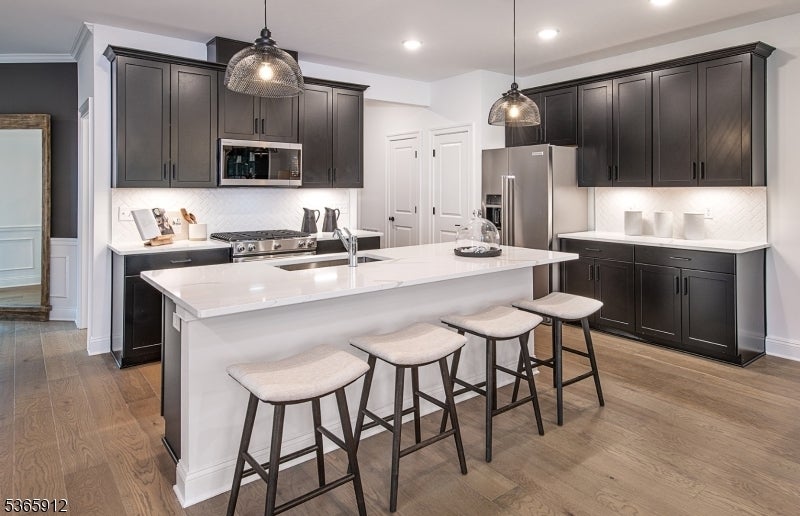 22 General Winds Way, Denville Twp.