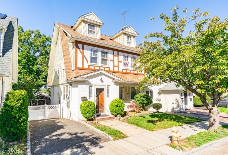 Photo of Listing #3993886