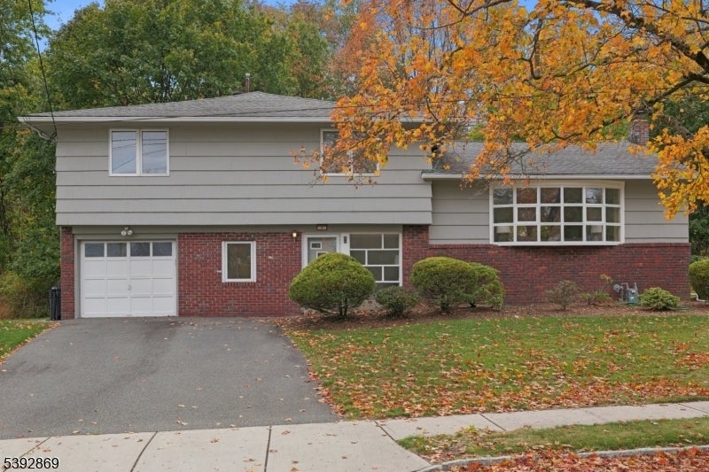 Photo of Listing #3993896